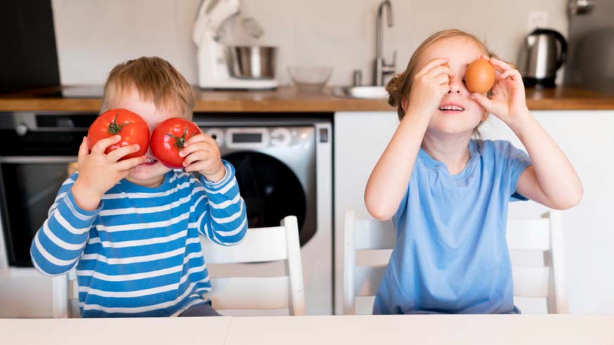 Take-care-of-your-child's-eyes-with-the-right-foods